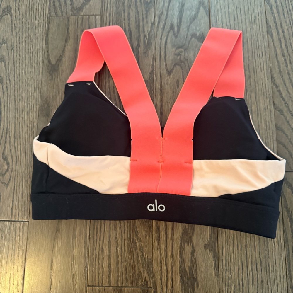 ALO Yoga Black, Peach & Coral Strappy Sports Bra